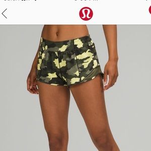 Lululemon camo hotty hot LR 2.5 shorts